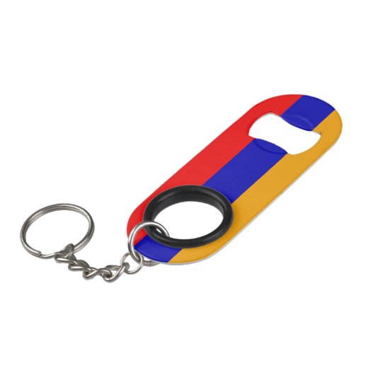 Armeense vlag mini flesopener met Sleutelhanger Flessenopener (Voorkant Gekanteld)