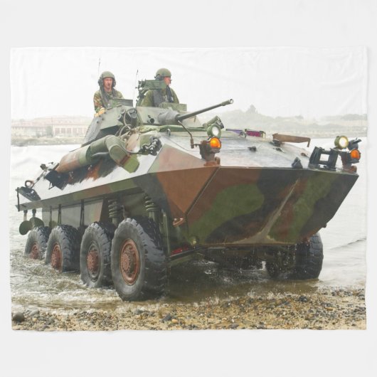 ARMORED PERSONNEL CARRIER - LAV-25 FLEECE DEKEN (Voorkant (Horizontaal))
