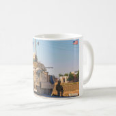 ARMORED PERSONNEL CARRIER - M2 Bradley Koffiemok (Voorkant rechts)