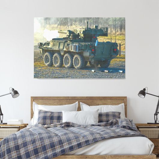 ARMORED PERSONNEL CARRIER - Stryker 32x48 Canvas Afdruk (Insitu (Slaapkamer))