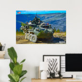 ARMORED PERSONNEL CARRIER - Stryker Poster (Thuiskantoor)