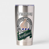 Armstrong Clan Badge & Tartan Geïsoleerde Drinkbeker (Voorkant)