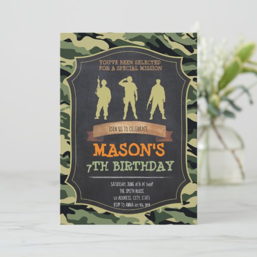 Army verjaardagsfeestje uitnodiging (Staand voorkant)