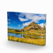 Arnarstapi Amtmansshus en de berg Stapafell, IJsla Fotoblokken (Rechts)