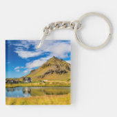 Arnarstapi Amtmansshus en de berg Stapafell, IJsla Sleutelhanger (Achterkant)