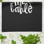around the table theedoek (Gevouwen)