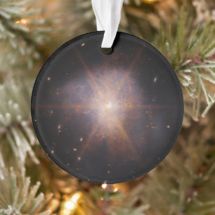 ARP 220 licht de nachtelijke hemel op Ornament