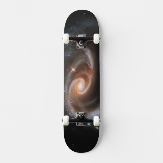 ARP 273 Interagerende sterrenstelsels in Andromeda Persoonlijk Skateboard (Voorkant)