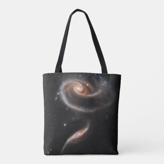 ARP 273 Interagerende sterrenstelsels in Andromeda Tote Bag (Achterkant)