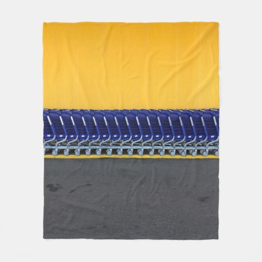 Arranged blue grocery carts fleece deken (Voorkant)