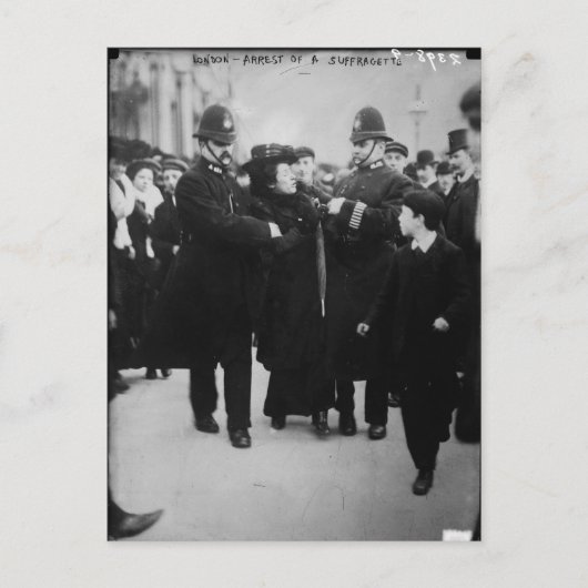 Arrestatie van een Suffragette in Londen England c Briefkaart (Voorkant)