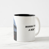 ART BELL WIL EEN RIDE COFFEE MOK NEMEN (Voorkant rechts)