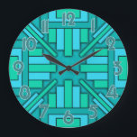 Art Deco 1920s Geometric Green Blue Pattern Grote Klok<br><div class="desc">Dit prachtige, originele klokontwerp is gemaakt in een geometrische kunstdecostijl die doet denken aan de moderne jaren twintig. De rechthoekige vormen richten naar binnen naar de klokhanden. De kleuren worden gedaan in verschillende tinten groen en blauw, die zich van blauwgroen tot turkooise tot groen zee uitstrekken. De klokaantallen zijn blauwgroen...</div>