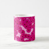 Art Deco bloempatroon - magenta op roze Koffiemok (Center)
