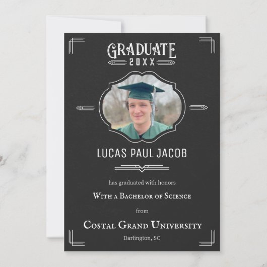 Art Deco Chalkboard Afstuderen Aankondiging (Achterkant)