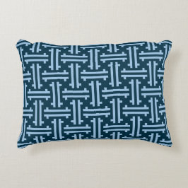 Art Deco Chinese Fret, Indigo en Sky Blue Accent Kussen