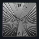 Art Deco chrome palmblad Vierkante Klok<br><div class="desc">Kunst Deco-thematroon gebaseerd op een gestileerd palmblad,  dat in een driedaags effect in zilverchroomkleur wordt gerenderd</div>