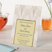 Art Deco Gold Wedding Uitnodiging Reclamebord Met Voetstuk (Insitu)