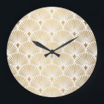 Art Deco: Goud-wit Elegantie. Grote Klok<br><div class="desc">Art Deco Patroon. Naadloze witte en gouden achtergrond. Metalen schalen of schalen kanten ornament. Minimalistisch geometrisch ontwerp. lijnen. 1920-30s motieven. Luxe vintage bruiloft decoratie Roaring 20s Art: Metallic Shells en Geometrisch decor. Art Deco Elegantie: Metalen schelpen en lijnen. dessin, deco, goud, geometrisch, naadloos, achtergrond, textuur, steampunk, ventilator, bladeren, decoratief, ornament,...</div>