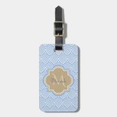 Art Deco Light Blue Fish Scales Tan Monogram Name Bagagelabel (Voorkant verticaal)