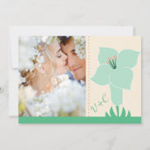 Art Deco Lily Modern Typography Wedding Invite Kaart (Achterkant)