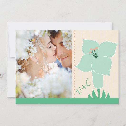 Art Deco Lily Modern Typography Wedding Invite Kaart (Achterkant)