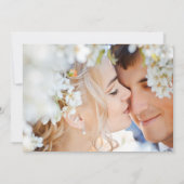 Art Deco Lily Modern Typography Wedding Invite Kaart (Achterkant)