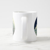 Art Deco Lovers Kiss in The Waves bij Beach Grote Koffiekop (Achterkant)