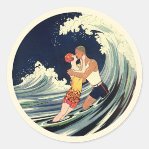  Art Deco Lovers Kiss in The Waves bij Beach Ronde Sticker