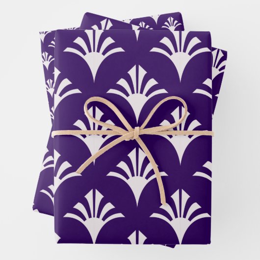 Art Deco Pattern 02 - Wit op Cadbury Paarse Inpakpapier Vel (In situ)