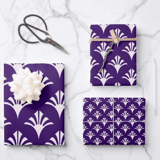 Art Deco Pattern 02 - Wit op Cadbury Paarse Inpakpapier Vel (Voorkant)