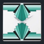 Art Deco Pattern in Greens en Black Vierkante Klok<br><div class="desc">Dit patroon is gebaseerd op klassieke kunstdecovormen, ontspannen in groenen en zwart</div>