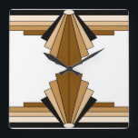 Art Deco Pattern in Oranje en Tan Vierkante Klok<br><div class="desc">Dit patroon is gebaseerd op klassieke kunstdecovormen.</div>