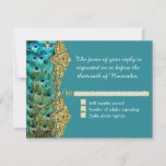 Art Deco Peacock Glam Old Hollywood Wedding RSVP<br><div class="desc">Diepe blauwgroen pauw blauwe versie die overeenkomt met de RSVP Response Kaart. Dit bruiloft collectie werd geïnspireerd door Old Hollywood en haar glam-tijdperk. Een klassiek, mooi ronddraaiend schuitje bloeit in rijk blauwgroen en aqua en maakt deel uit van een collage achtergrond die de eenzame pauw, die over zijn schouder naar...</div>