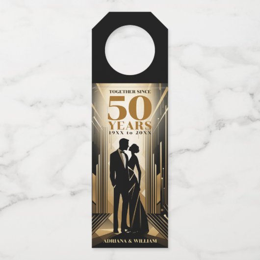 Art Deco Retro Zwart & Goud Bruiloft Jubileum Flessenhanger (Voorkant)