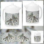 Art Deco Rhinestones Elegant Theepot<br><div class="desc">artdeco rhinestone oorringen en snijkristal inspireerde deze retro glam theepot. Met deze vrouwelijke en geavanceerde theepot,  voeg elegantie en glamour toe aan uw theetijd ritueel. Dit afbeelding is een originele foto van JLW_FOTOGRAPHY</div>