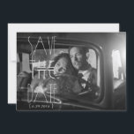 Art Deco Save the Date | Foto Uitnodiging<br><div class="desc">Personaliseer je eigen 5x7 kaart. Klik op de Aanpassen knop om je kunst, ontwerp of foto's toe te voegen om een unieke 5x7 uitnodigingskaart te maken! Probeer tekst toe te voegen met koele lettertypen en bekijk een voorbeeld van je creatie! Onze eenvoudige te personaliseren 5x7 uitnodigingskaart heeft geen minimale bestellingen...</div>