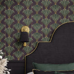 Art Deco Stijlvol Groen en Goud Behang<br><div class="desc">Verhoog uw ruimte met dit luxe Art Deco behang. Het zich herhalende waaiermotief in rijke tinten groen en goud roept de glamour en sophisticatie van de jaren twintig op. Dit peel and stick-ontwerp voegt een vleugje  elegantie toe aan elke kamer,  van een stijlvolle woonkamer tot een verfijnde slaapkamer.</div>