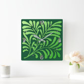 Art Deco Stylized Fern, Shades of Green Vierkante Klok (Huis)