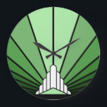 Art deco zon in groen Wandklok<br><div class="desc">Een klassiek art deco stijl zonnepatroon in groen. Een iconisch patroon van de zon die opkomt van achter een gestileerd art deco-vormig gebouw. Een eenvoudig maar elegant ontwerp,  trouw aan het tijdperk.</div>