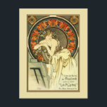 Art Nouveau Alfons Mucha, portefeuille en Briefkaart<br><div class="desc">Van ons poster met dezelfde naam.
 Een Franse advertentie uit 1898 voor Mucha's eigen werken,  beschikbaar in de boekhandel "La Plume".
 Een typische Art Nouveau-vrouw zit op een stoel. Voor haar is er een kaart met posters van Mucha.</div>