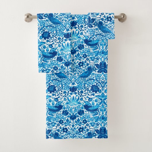 Art Nouveau Bird and Flower Tapestry, Blue & White Bad Handdoek (Insitu)