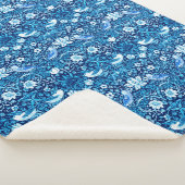 Art Nouveau Bird and Flower Tapestry, Dark Blue Sherpa Deken (3/4)