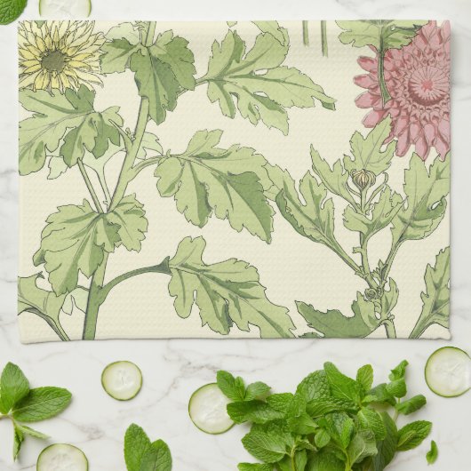  Art Nouveau, Chrysanthema's in een tuin Theedoek (Gevouwen)