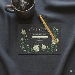 Art Nouveau Flowers RSVP-kaart RSVP Kaartje<br><div class="desc">Deze elegante bloemen RSVP-kaart heeft een ingewikkeld botanisch ontwerp met zachte ivoren bloemen die sierlijk over een diepe houtskoolachtergrond buigen. De romantische kalligrafie en delicate details creëer zijn verfijnd maar modern, ideaal voor , gotische of avondbruiloften. Een verfijnde manier om reacties van uw gasten te verzamelen terwijl u een bloemig...</div>