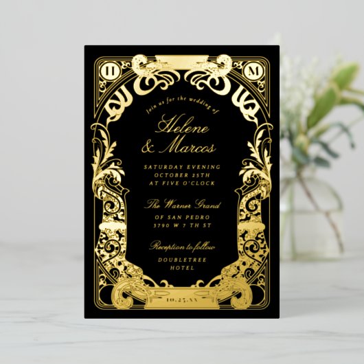 Art Nouveau Lijst Monogram Huwelijk Zwart Goud Folie Uitnodiging (Staand Voorkant)