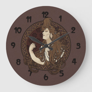 Art Nouveau Long Dark Haire Woman Grote Klok