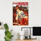 Art Nouveau Mucha Girl over fietsen Poster (Thuiskantoor)
