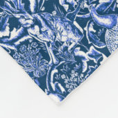 Art Nouveau Peacock Print, Navy and White Fleece Deken (Hoek)