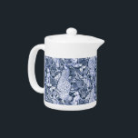 Art Nouveau Peacock Print, Navy and White Theepot<br><div class="desc">Kunst Nieuw-veau patroon gebaseerd op een  wandtapijt van William Morris geïnspireerd weefsel waarin een bosgebied met pauzes,  hazen en vossen wordt afgebeeld</div>